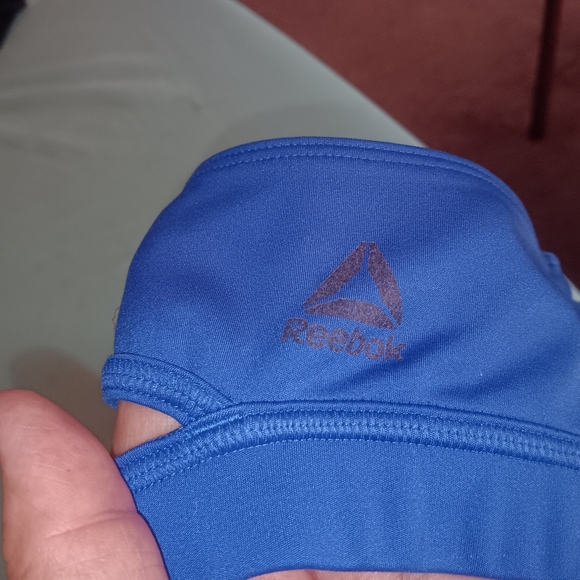 Women's size medium,  Reebok sports bra - Picture 3 of 3
